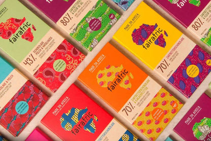 Zartbitterschokolade (57%) mit Baoab und Moringa fairafric 80 gr Bio