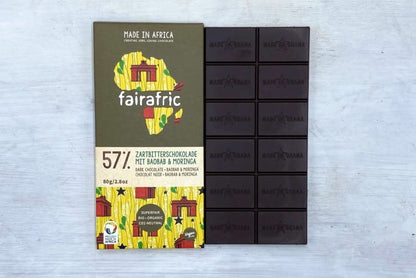 Zartbitterschokolade (57%) mit Baoab und Moringa fairafric 80 gr Bio